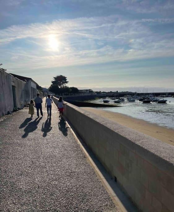 Maison De Vacances La Flotte 00491Ui Buitenkant foto